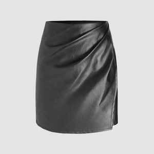 NWT CIDER LEATHER SKIRT 🍎✨